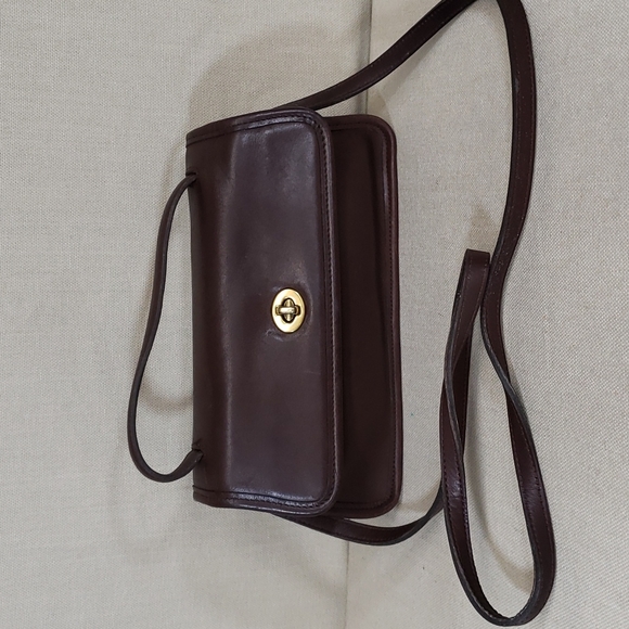 Coach Handbags - COACH VINTAGE GEOMETRIC LEATHER CLUTCH WITH SHOULDER STRAP BFPM-09-008